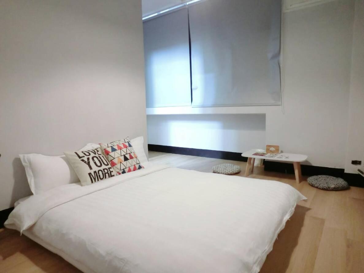 湘品旅館xiang Pin Hotel-有人旅宿東大門夜市湘品館-無電梯無電視 訂房後請注意訊息加line聯繫我 Hualien stad Exteriör bild